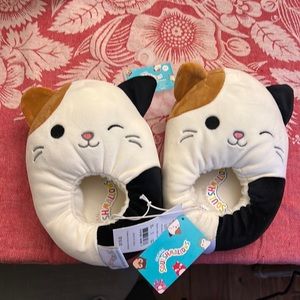 Squishmallow Cam the Cat Slippers size L 2/3 kids